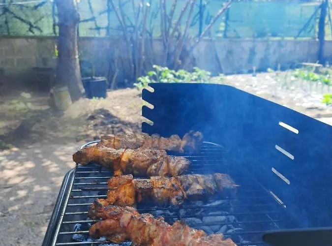 Privadas - - Bano Compartido Con Anfitriones سوانثيس