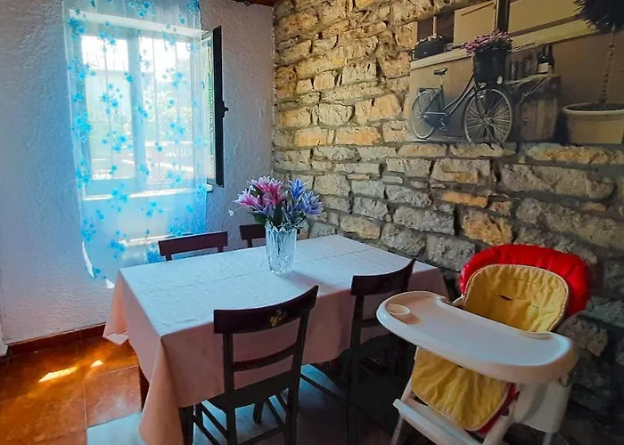 Privadas - - Bano Compartido Con Anfitriones منزل للإقامة سوانثيس