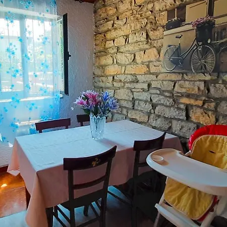 Privadas - - Bano Compartido Con Anfitriones Habitación en casa particular Suances