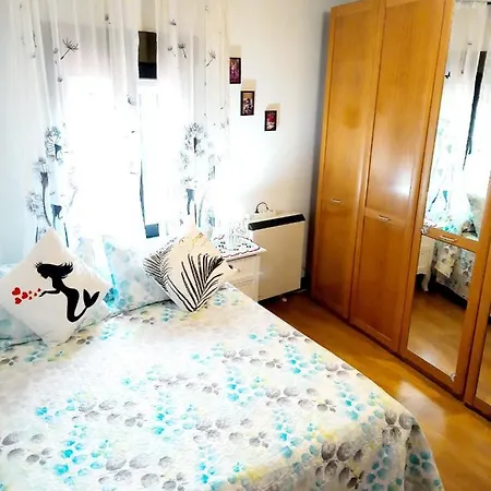 Privadas - - Bano Compartido Con Anfitriones * Suances